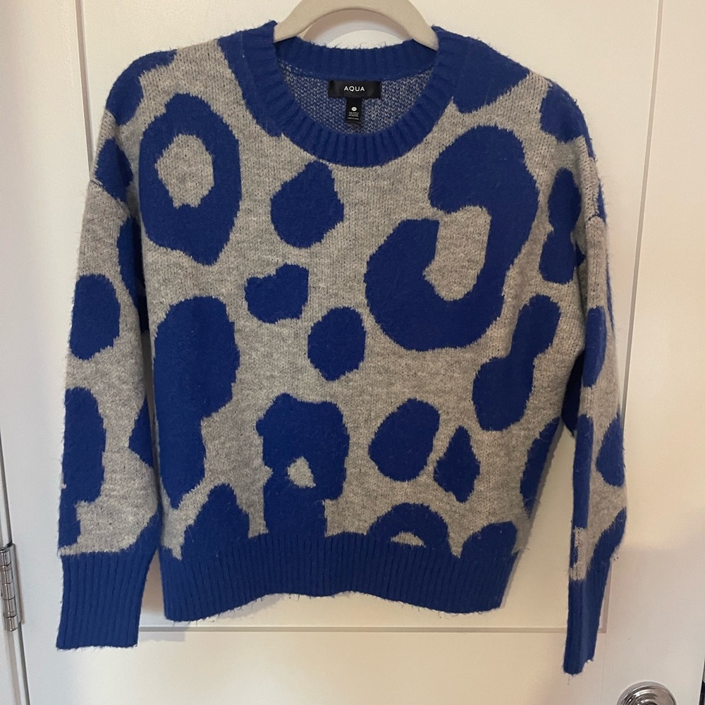 Aqua by Bloomingdales sweater